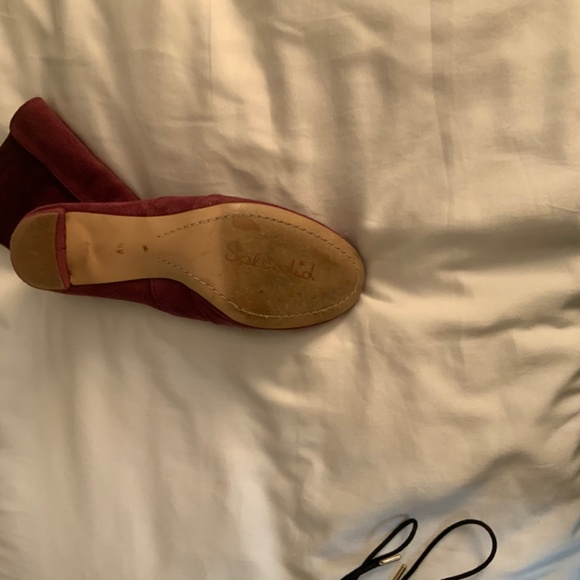 Rose/burgundy suede bootie - Picture 3 of 5